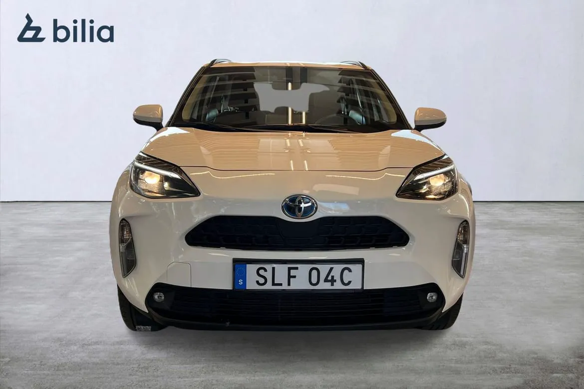 Vehicle image 6