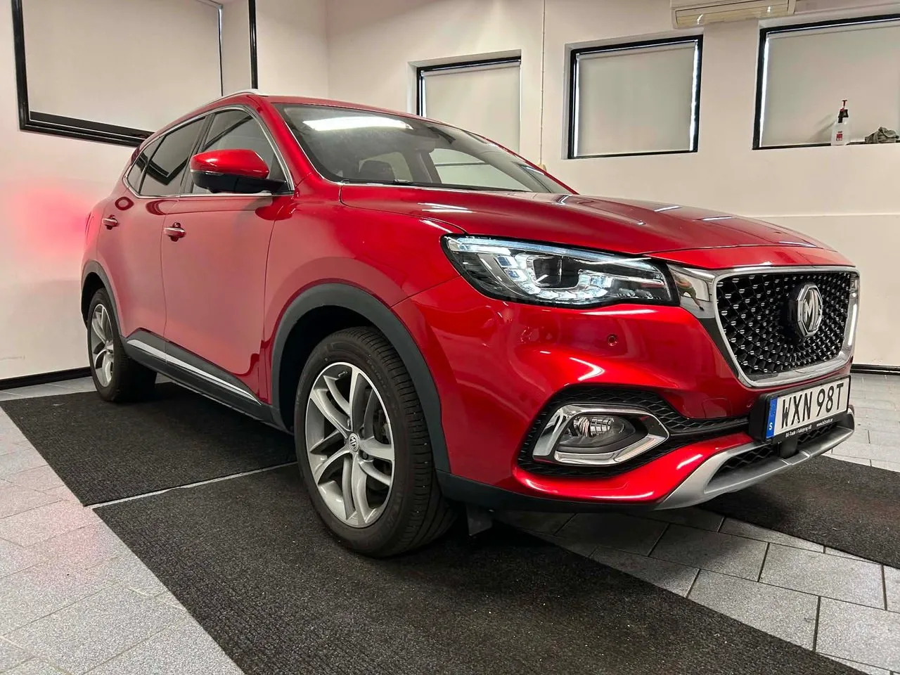 Vehicle image 2