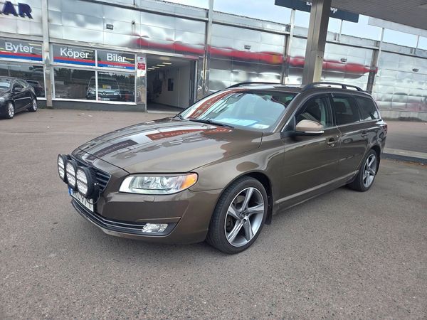 Volvo V70 D4 AWD, Momentum, 2brukare, Extraljus, Kamrem bytt, - 2014