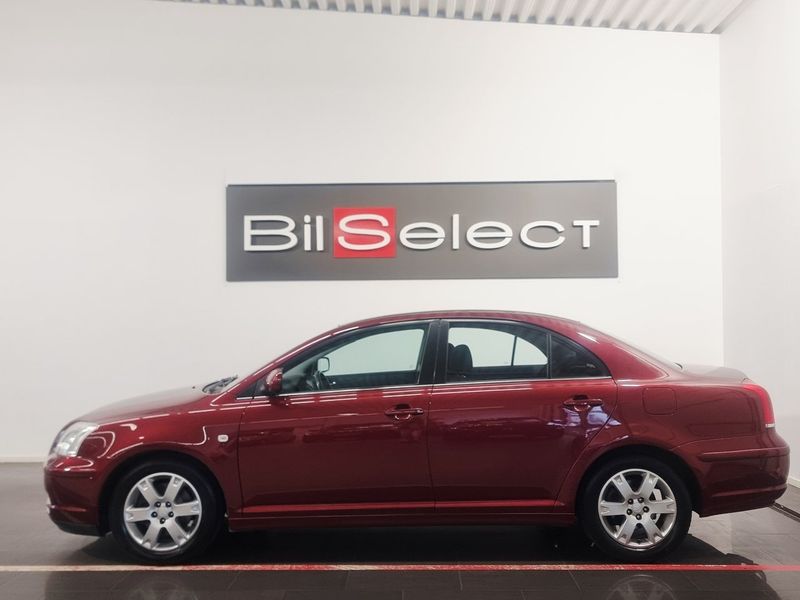 Toyota Avensis bild 2