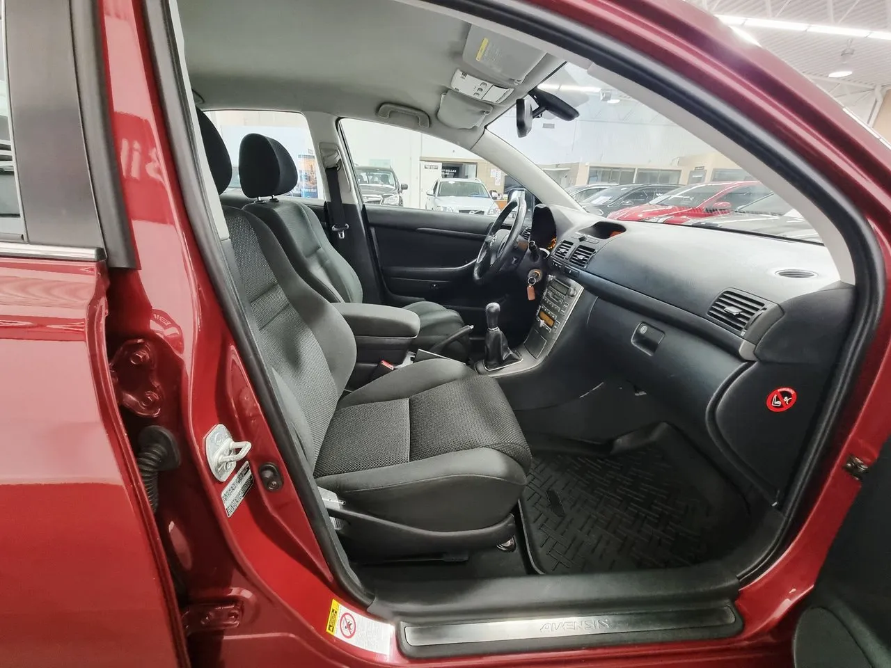Vehicle image 15