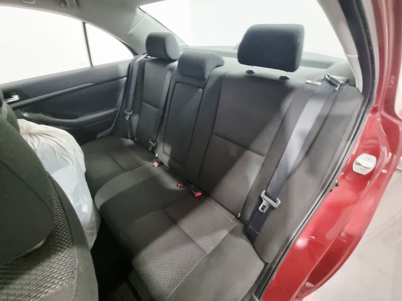 Toyota Avensis bild 9