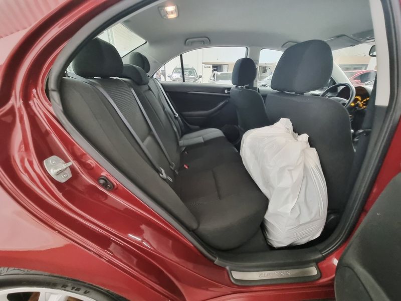 Toyota Avensis bild 19