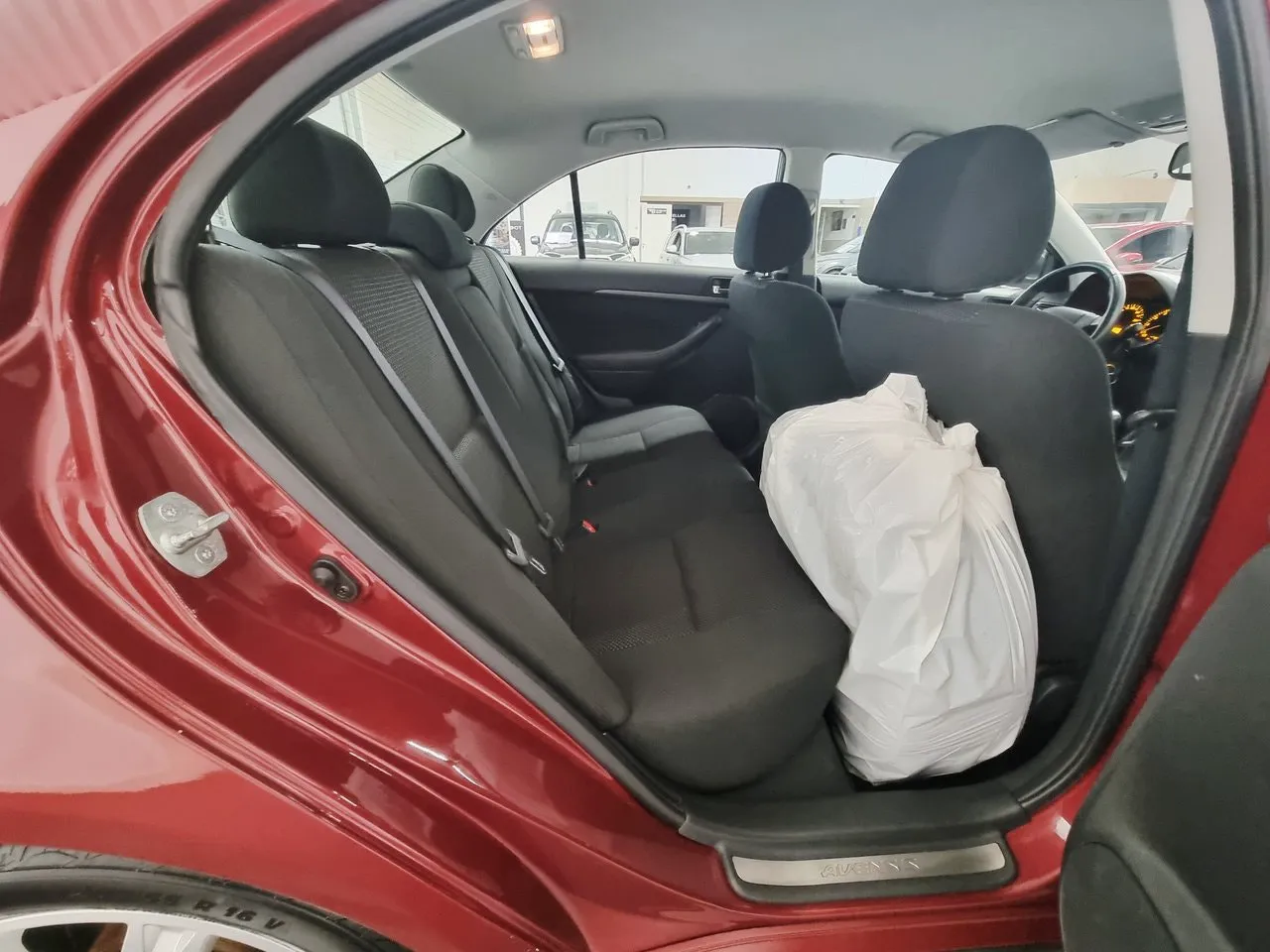 Vehicle image 18