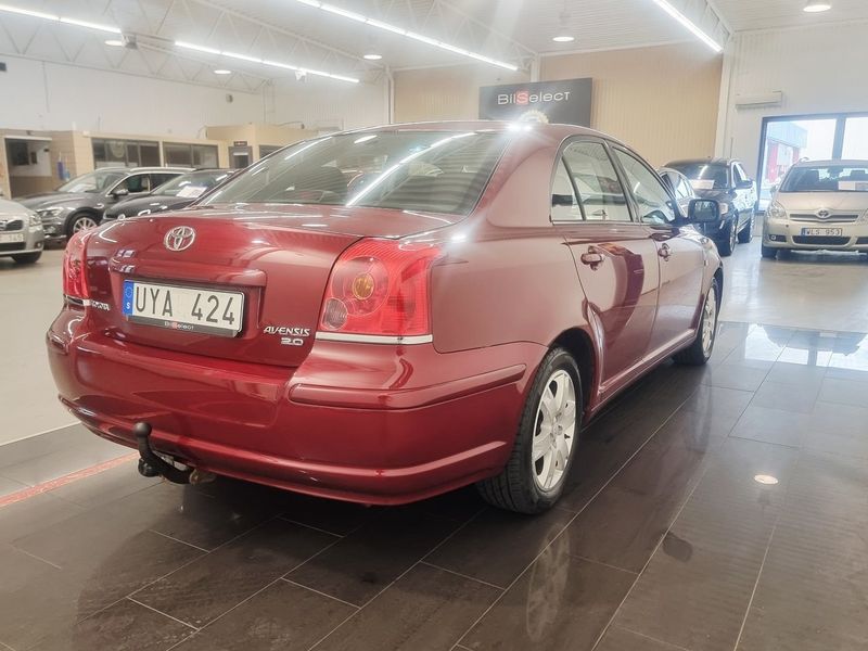 Toyota Avensis bild 15