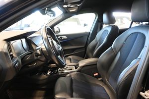 BMW 118 bild 8
