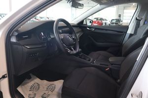 Skoda Octavia bild 8