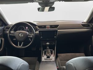 Skoda Superb bild 7