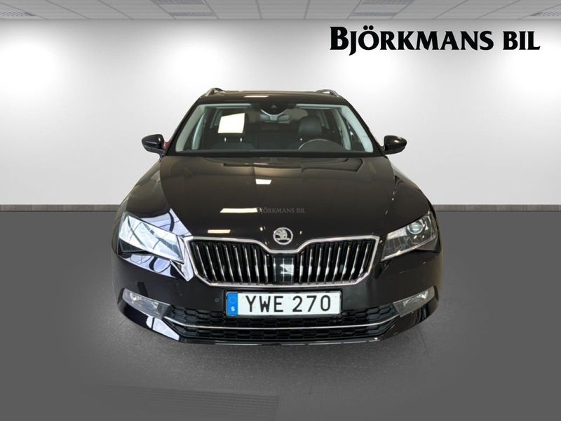 Skoda Superb bild 2