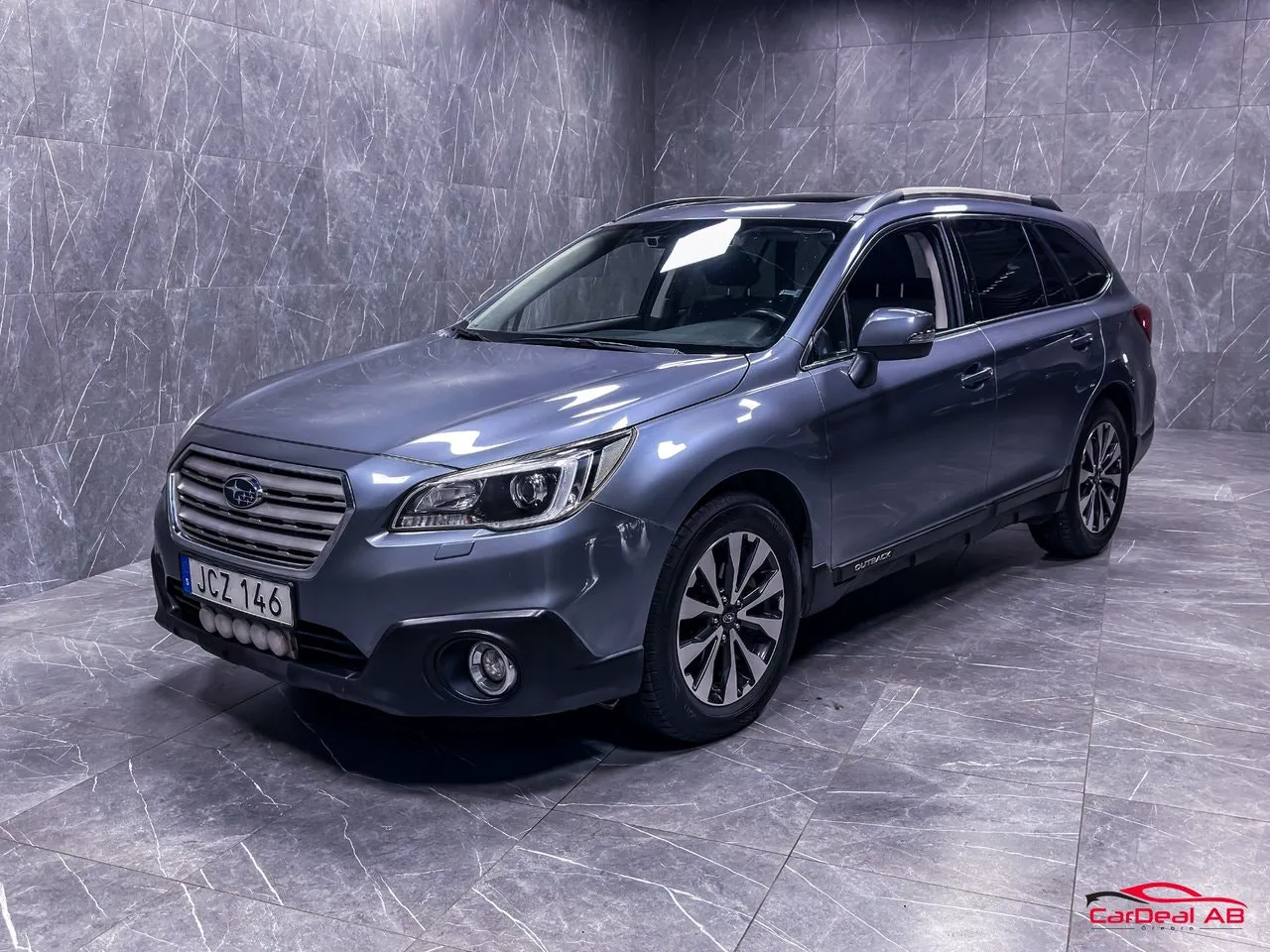 Vehicle image 8