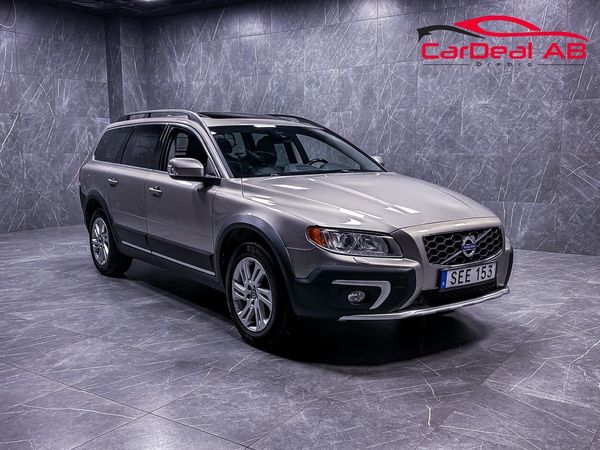 Volvo XC70 D4 AWD Summum Taklucka Värmare Drag Navi Skinn VOC - 2014