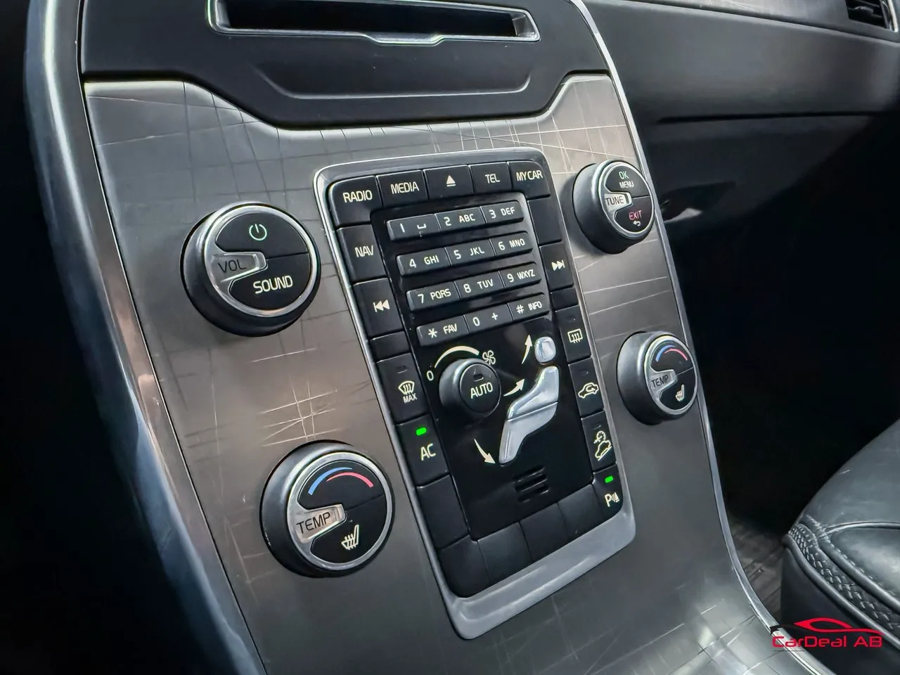 Vehicle image 21