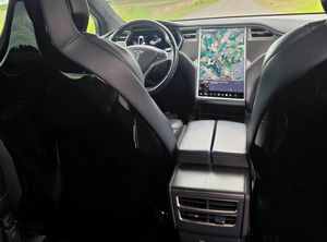 Tesla Model X bild 4