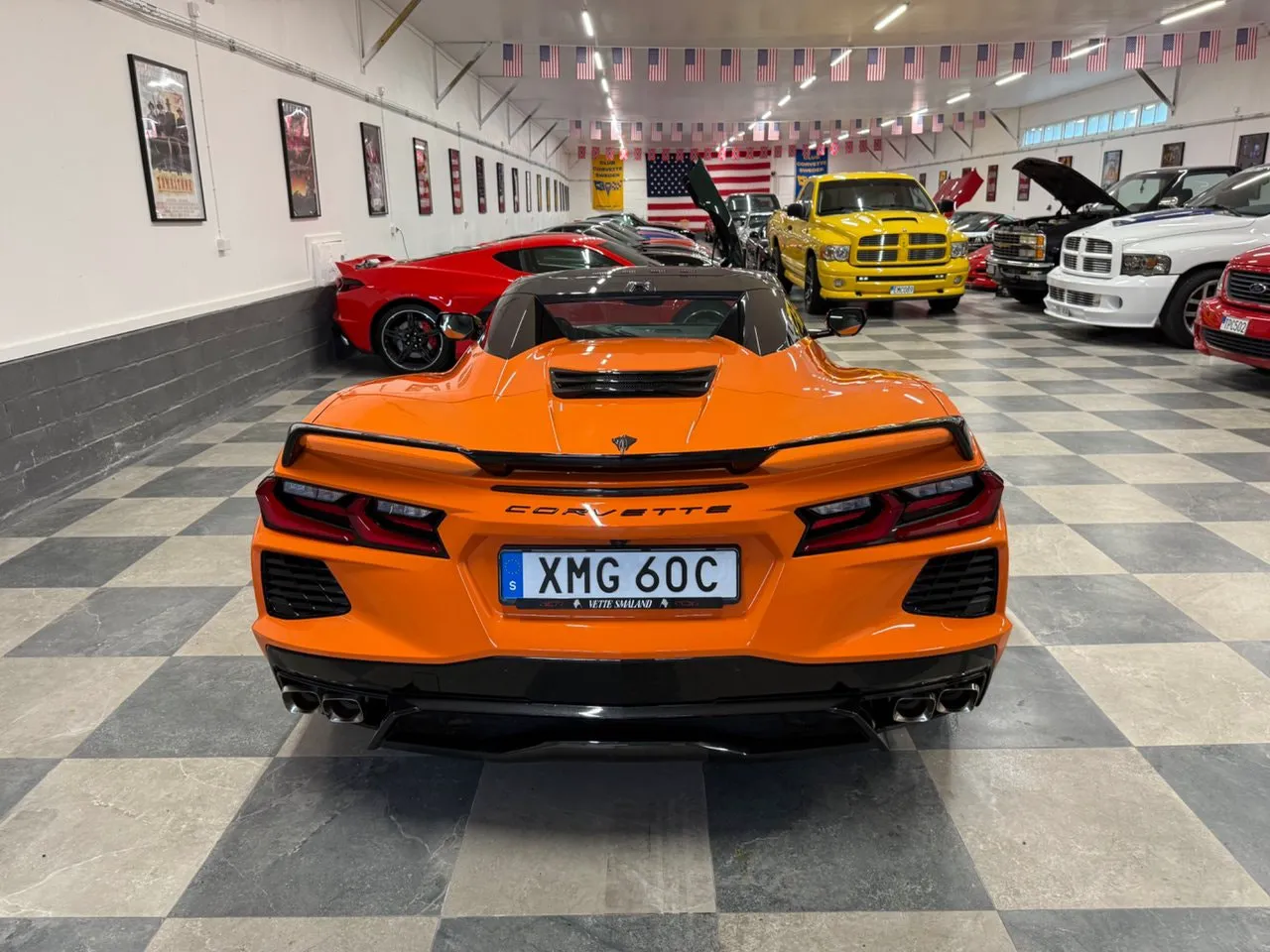 Vehicle image 19