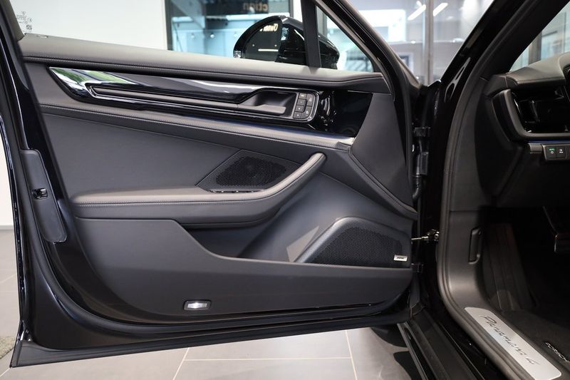 Porsche Panamera bild 17