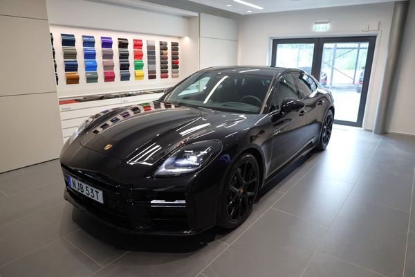 Porsche Panamera 4 E-Hybrid - 2026