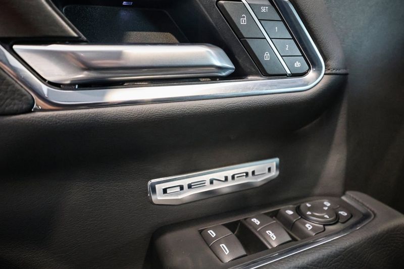GMC Sierra bild 29