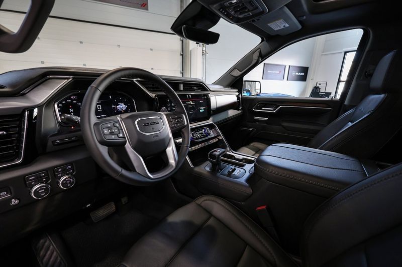 GMC Sierra bild 15