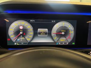 Mercedes E220 bild 13