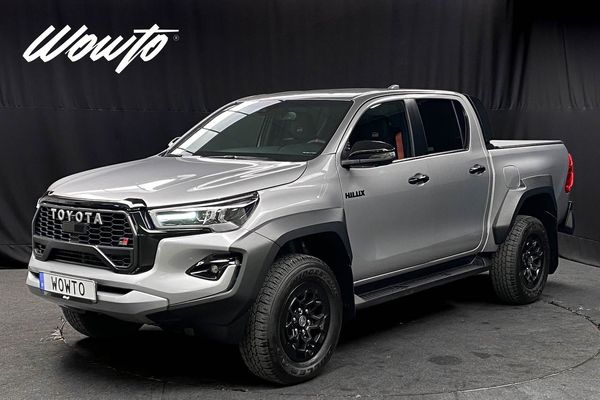 Toyota Hilux DH 2.8 4WD 204HK GR Sport II /360 /JBL /17mil - 2026