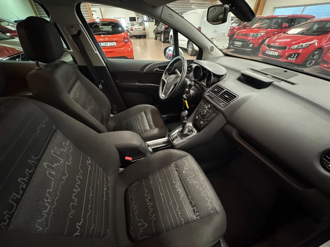 Vehicle image 8