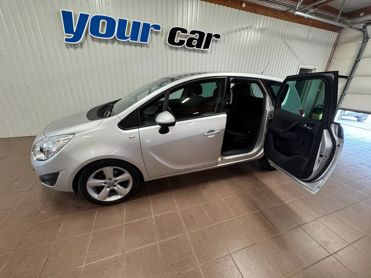 Vehicle image 2