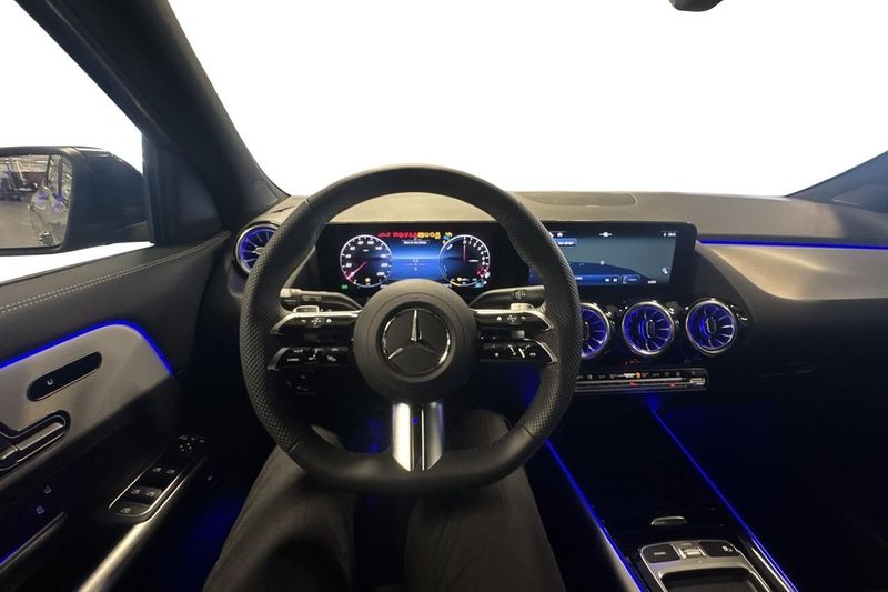 Mercedes GLA250 bild 9