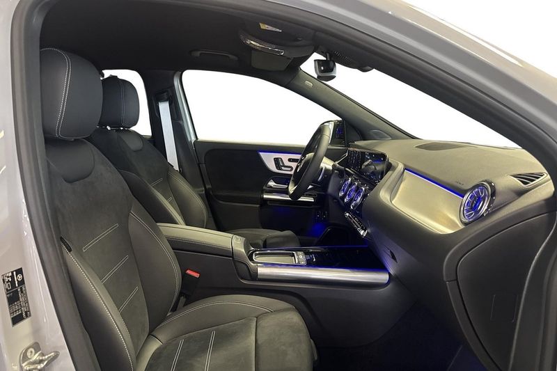 Mercedes GLA250 bild 10