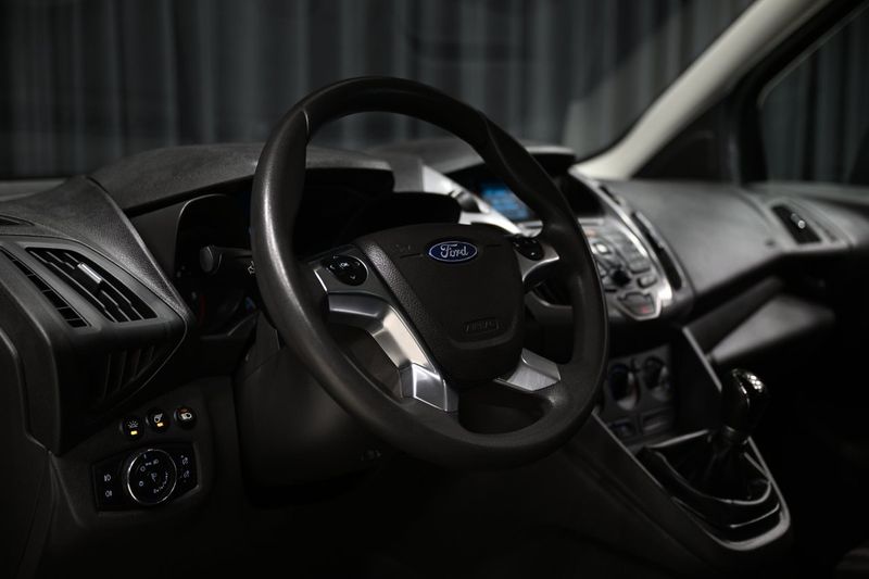 Ford Tourneo Connect bild 19