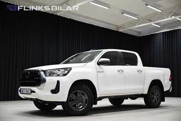 Toyota Hilux AWD 150HK Automat|Dubbellhytt|Lågmil|Drag|Värmare|Moms - 2022