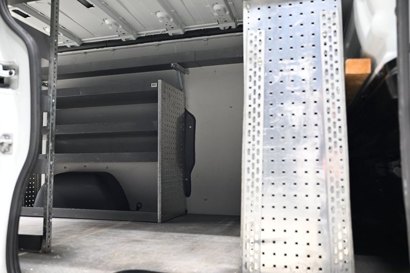 Nissan NV300 bild 11