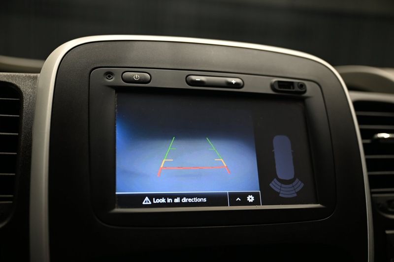 Nissan NV300 bild 19
