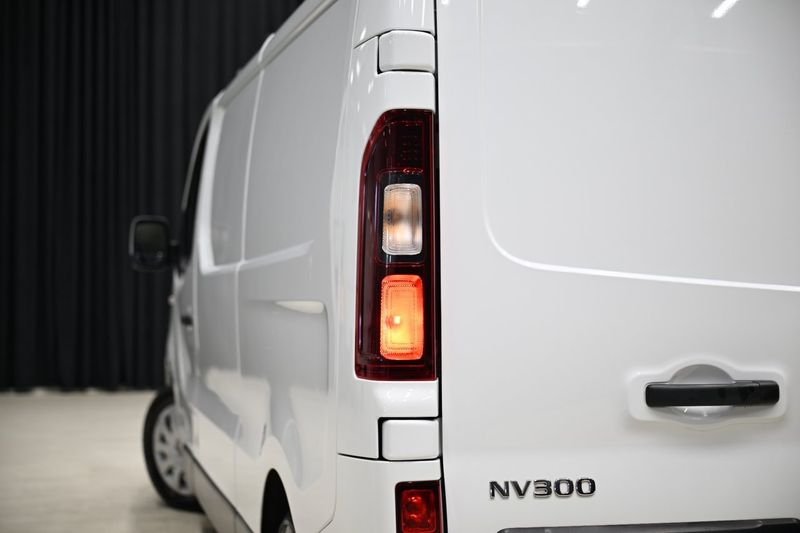 Nissan NV300 bild 14