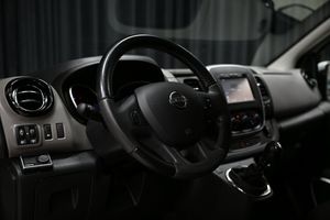 Nissan NV300 bild 17