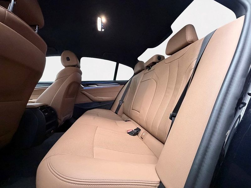 BMW 530 bild 15