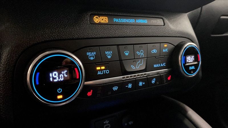 Ford Kuga bild 14