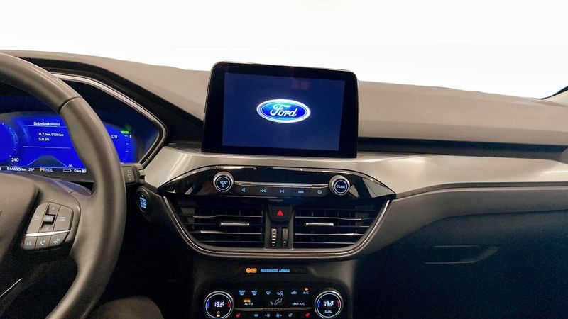Ford Kuga bild 12