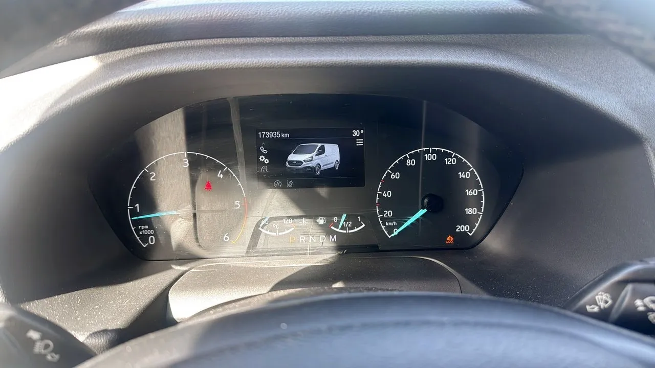Vehicle image 11