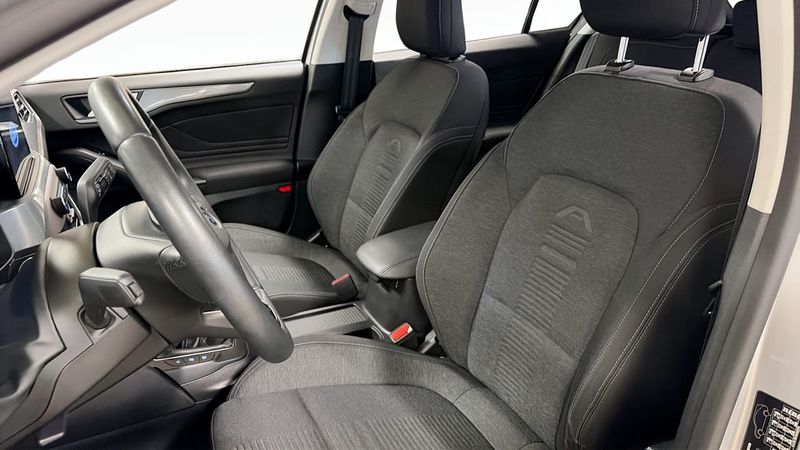 Ford Focus bild 8