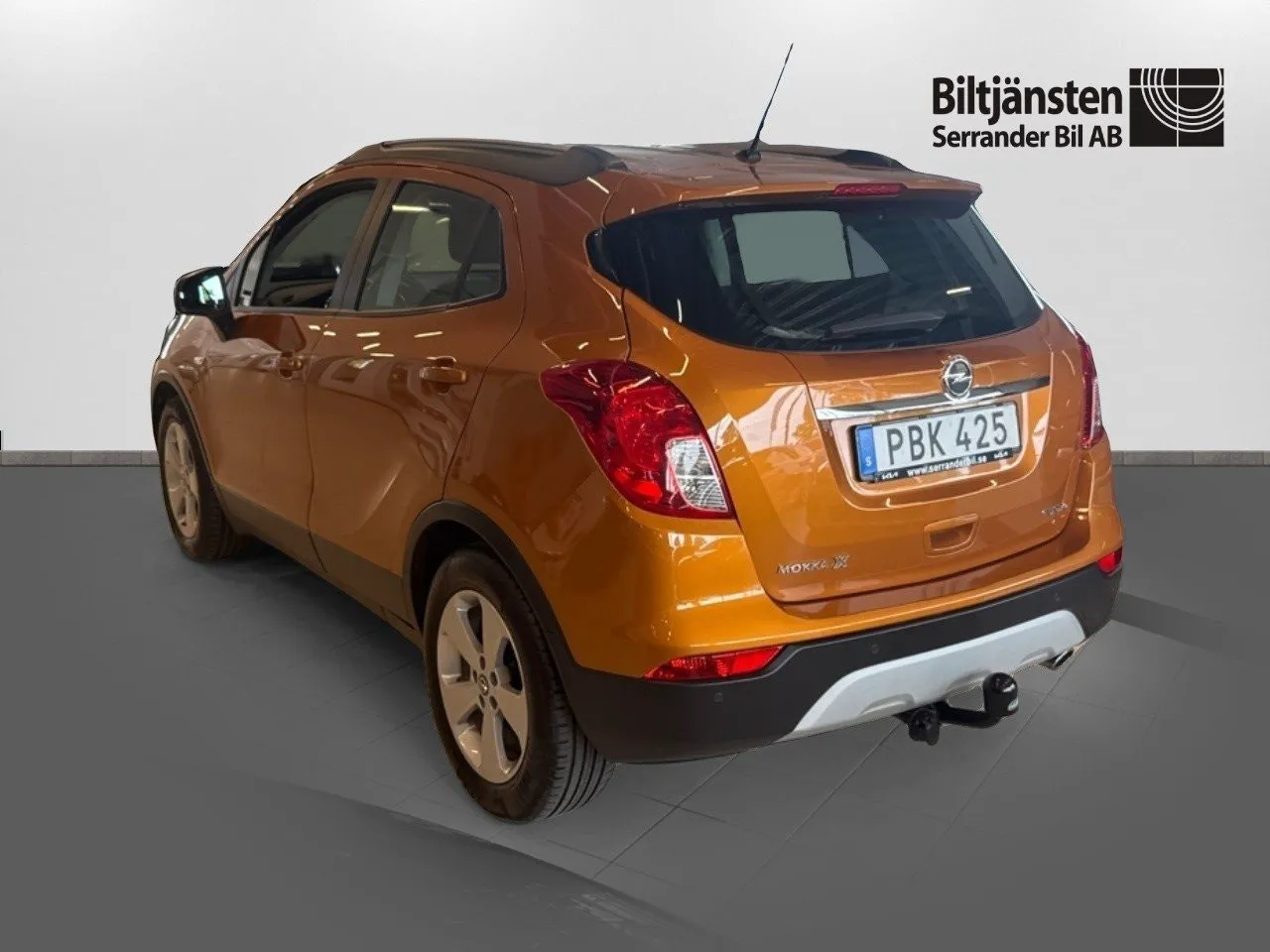 Vehicle image 5