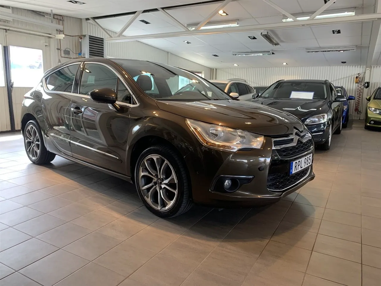Vehicle image 1