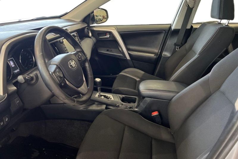 Toyota RAV4 bild 14