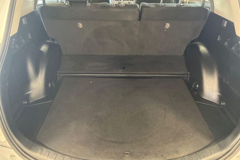 Toyota RAV4 bild 12