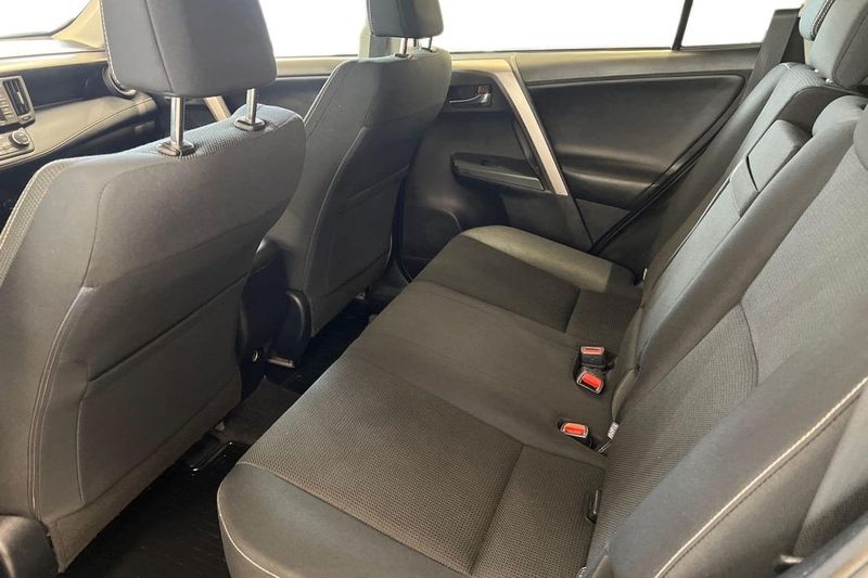 Toyota RAV4 bild 13