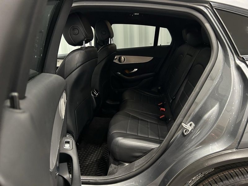 Mercedes GLC300 bild 8