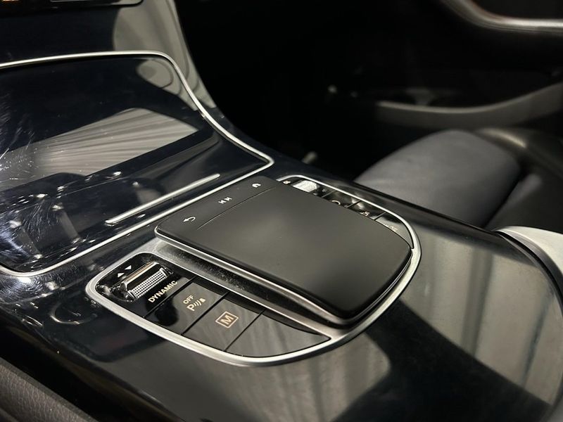 Mercedes GLC300 bild 15