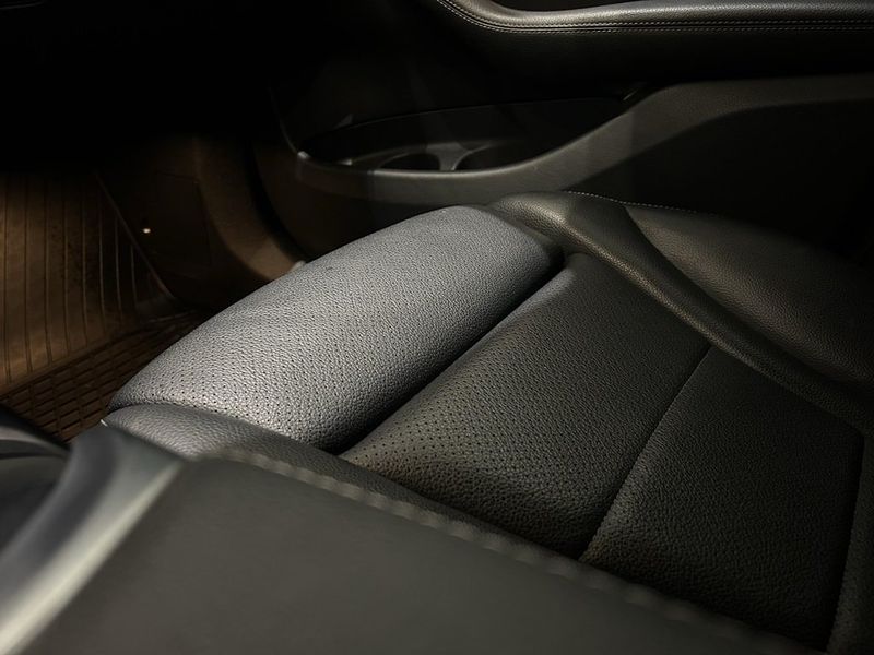 Mercedes GLC300 bild 16