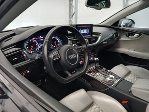 Audi RS7 bild 13