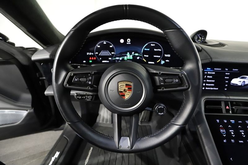 Porsche Taycan bild 16
