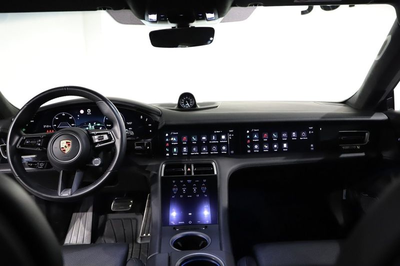 Porsche Taycan bild 26